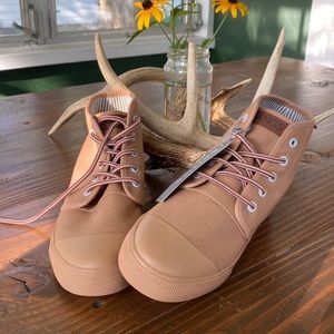 BRAND NEW - BANGS Shoes